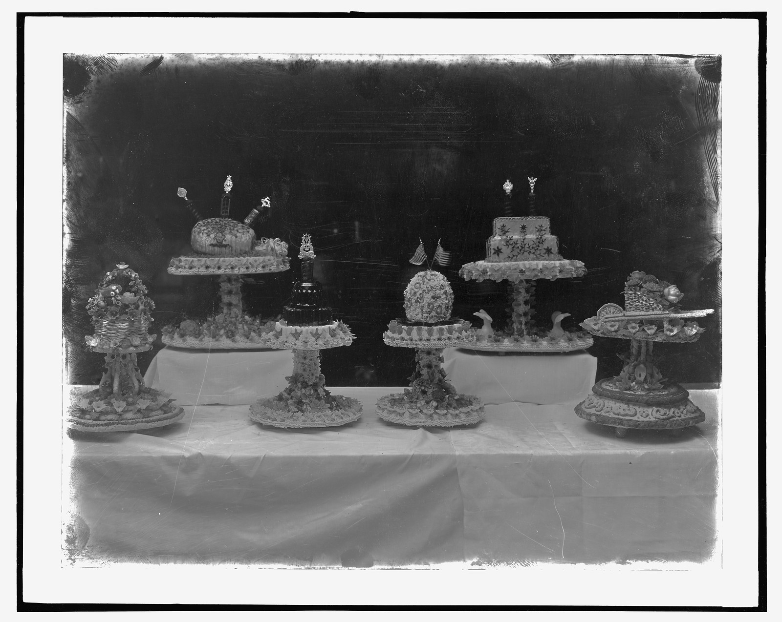 Set pieces, Arlington Hotel, [Washington, D.C.], [between 1910 and 1935] — historic photograph