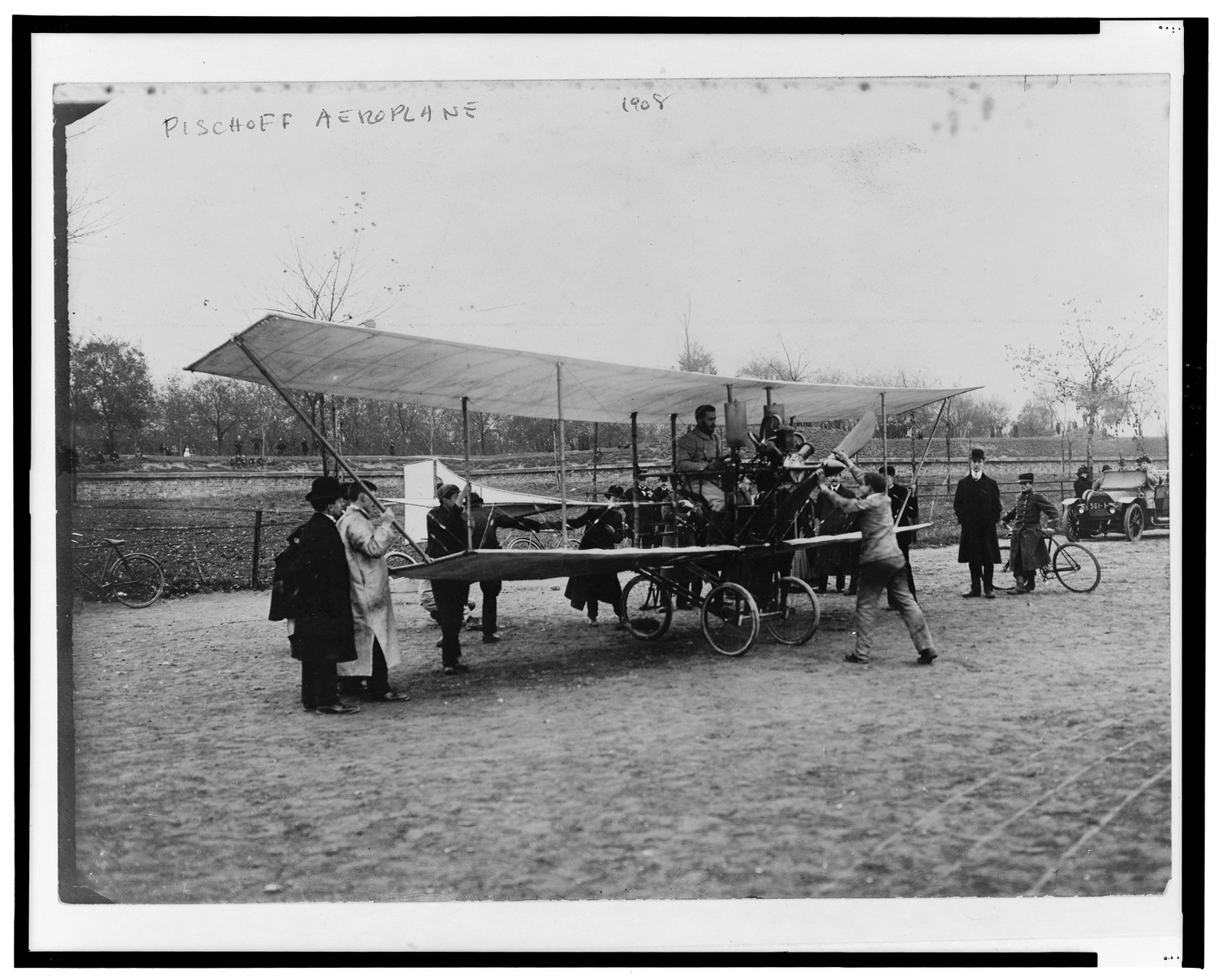Pischoff aeroplane, 1908 — historic photograph