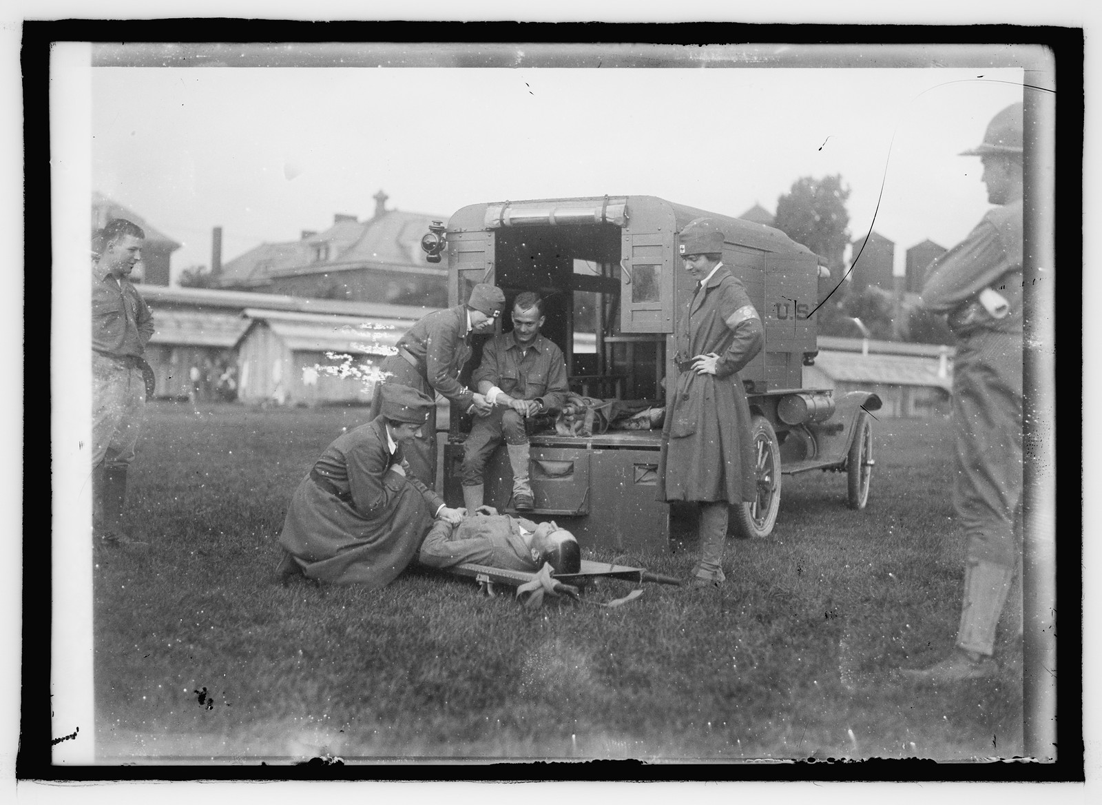 D.C. Red Cross ambulance, [between 1909 and 1920] — historic photograph
