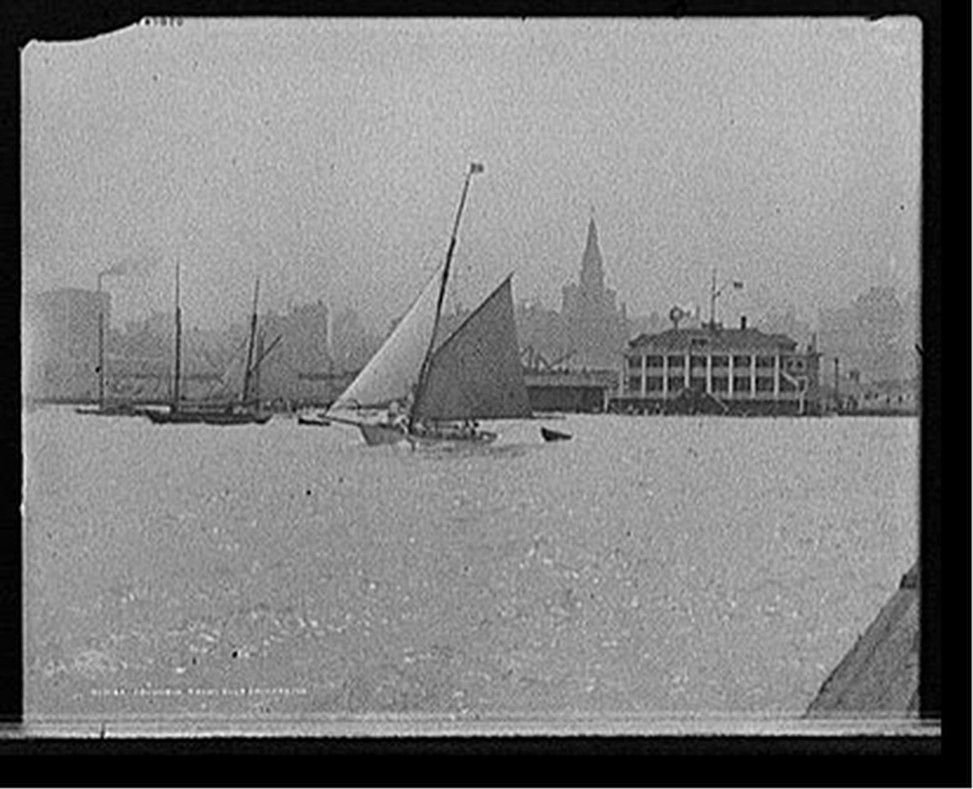 Columbia Yacht Club, Chicago, Ill., c1907. — historic photograph