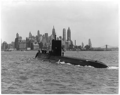 3/4 port beam of USS NAUTILUS (SSN-571), [first atomic powered sub], entering New York Harbor