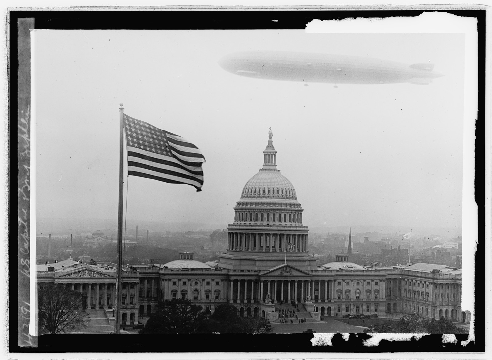 U.S. Capitol, [Washington, D.C.] & Graf Zepplin, [between 1912 and 1930] — historic photograph
