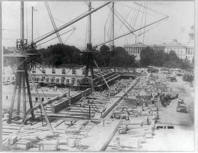 [Construction of the Jefferson Building, Library of Congress, with the Capitol in the background, Washington, D.C.]