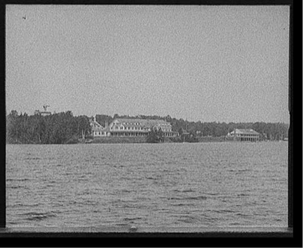 [Saranac Inn, Upper Saranac Lake, Adirondack Mts., N.Y.], [between 1900 and 1905] — historic photograph