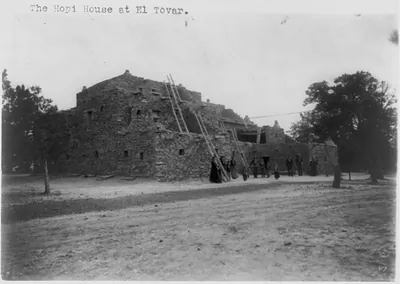 [Grand Canyon]: The Hopi House at El Tovar