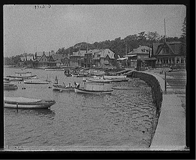 [Boat houses on the Schuylkill, Fairmount Park, Philadelphia, Pa.]
