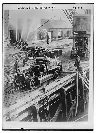 American Firemen, Bassens