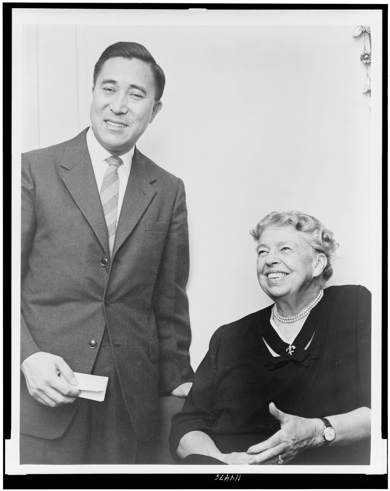 [Mrs. Eleanor Roosevelt with Mr. Gyalo Thondup, brother of the Dalai Lama of Tibet] / photograph by Tommy Weber. — historic photograph