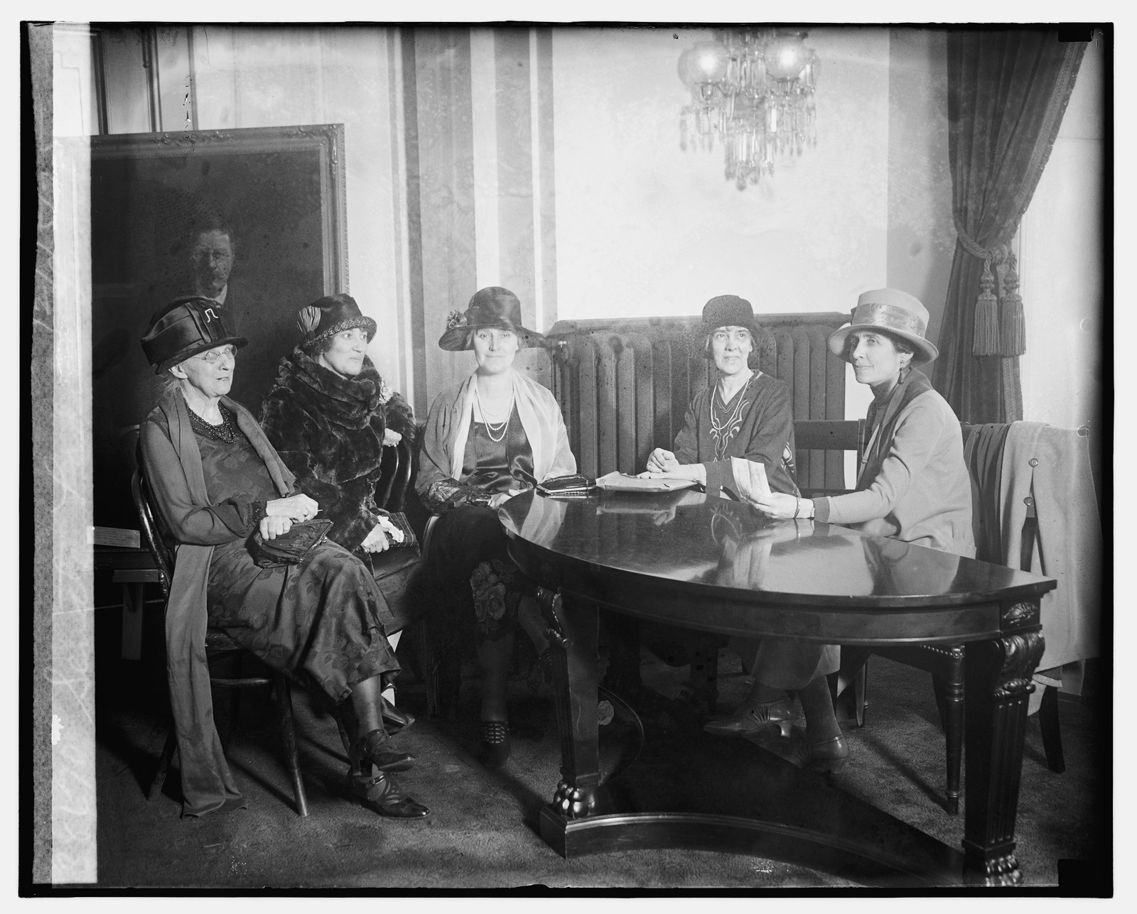 Senate ladies luncheon, 12/15/25, [19]25 December 15. — historic photograph