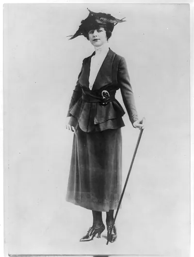 [Women modeling clothing]