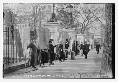 Suffragettes at White House