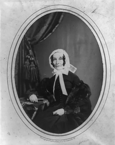 [Rebecca Gratz, three-quarter length studio portrait, seated, facing front] / photographed by Broadbent & Co. 814 Chesnut St. Pha.
