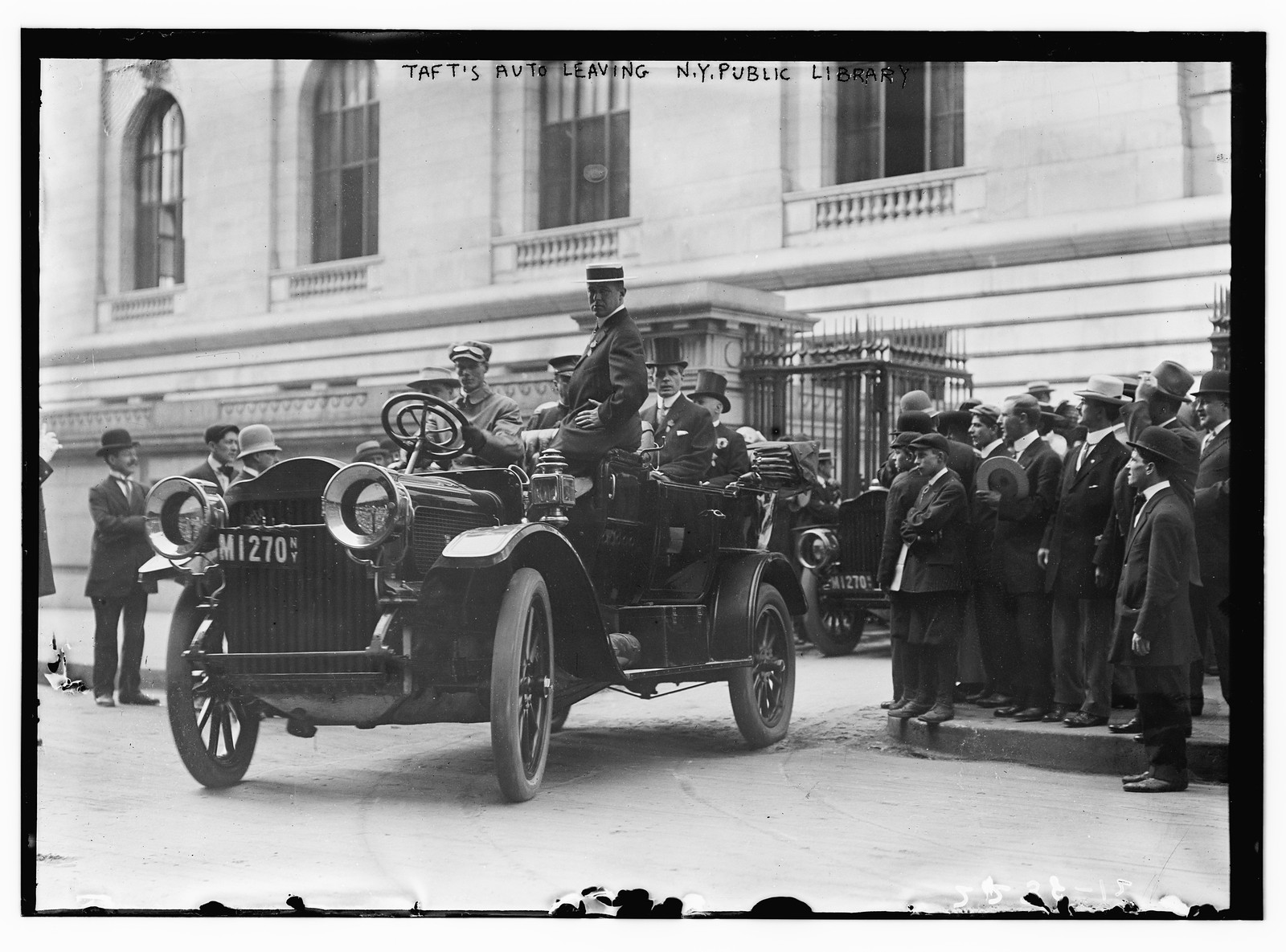 Taft's Auto leaving N.Y. Public Library, n/a — historic photograph