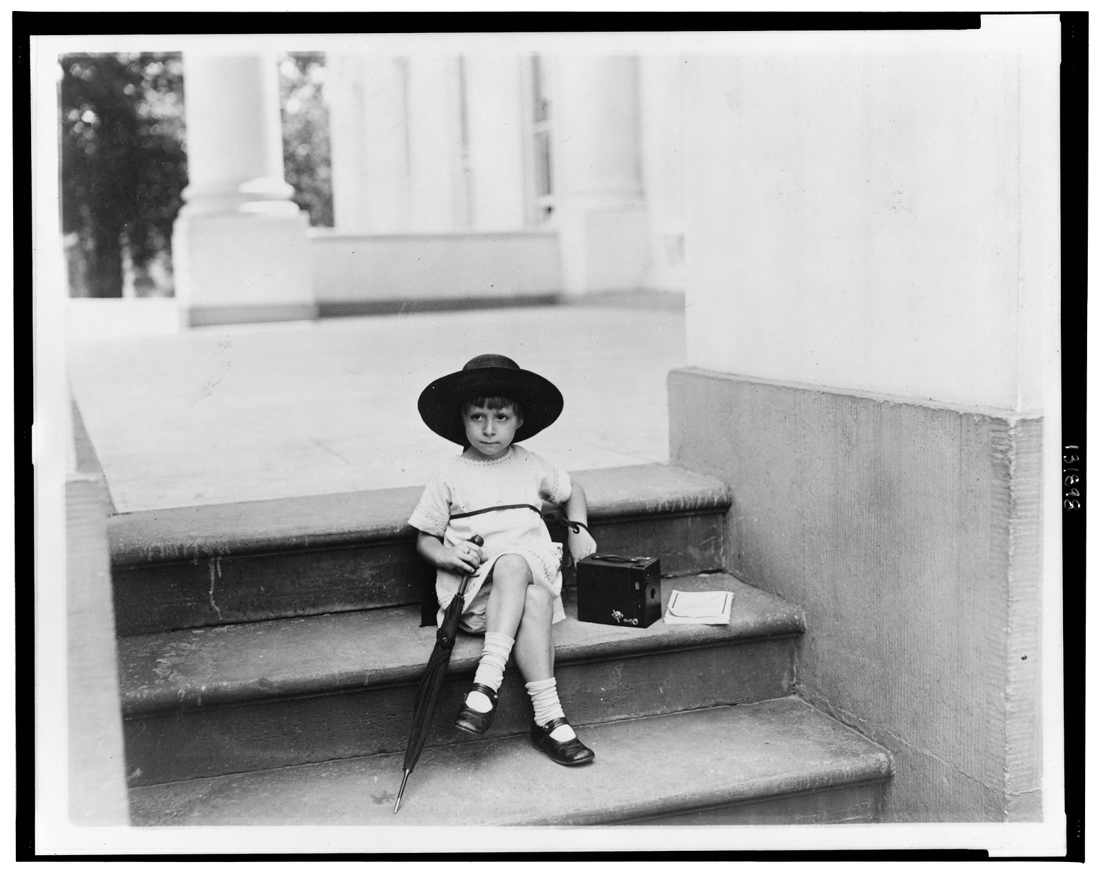 Waiting for the President"", 1922 June 29. — historic photograph
