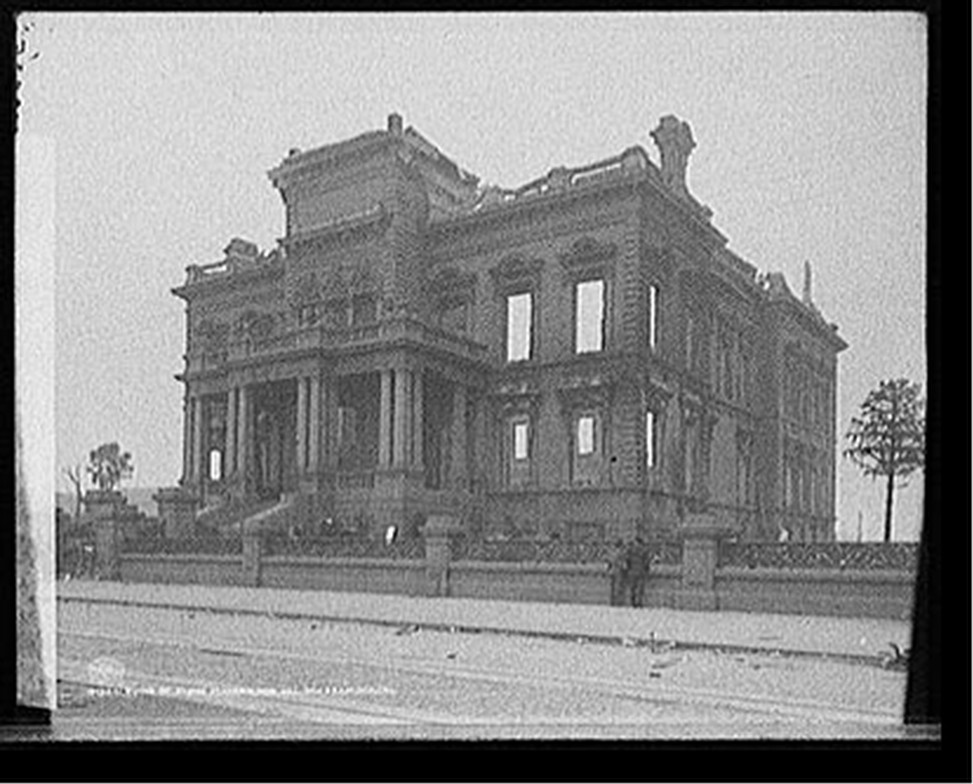 Ruins of Flood Mansion, Nob Hill, San Francisco, Cal., c1906. — historic photograph