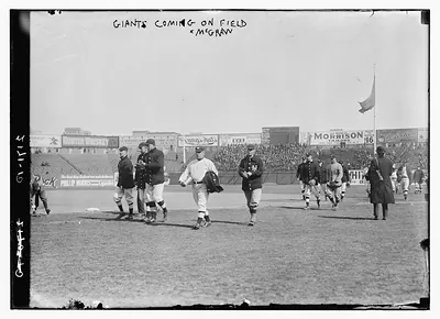 Giants walk onto field; John McGraw leads, New York, NL (baseball)