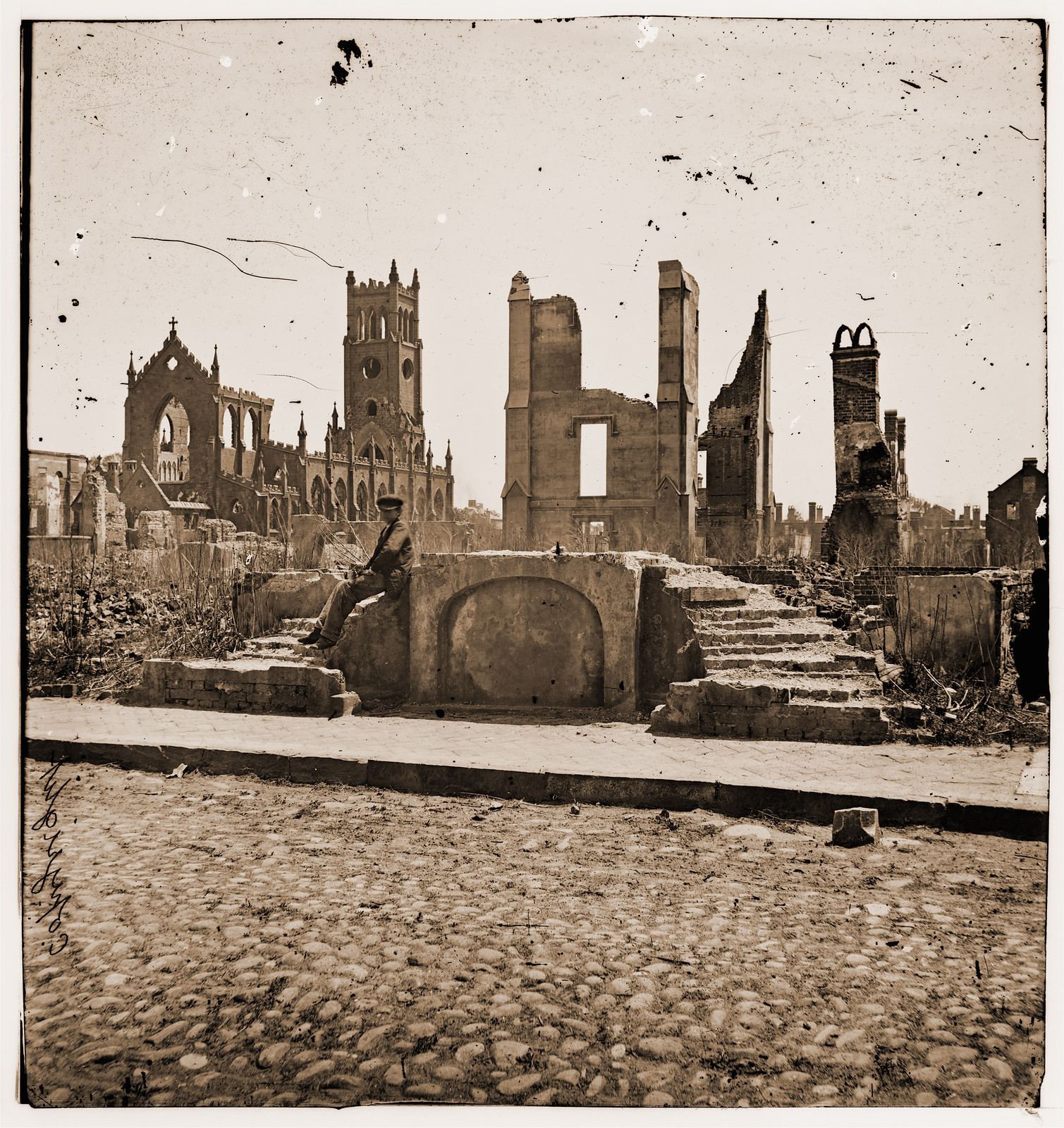 Charleston South Carolina. Ruins, 1865 — historic photograph