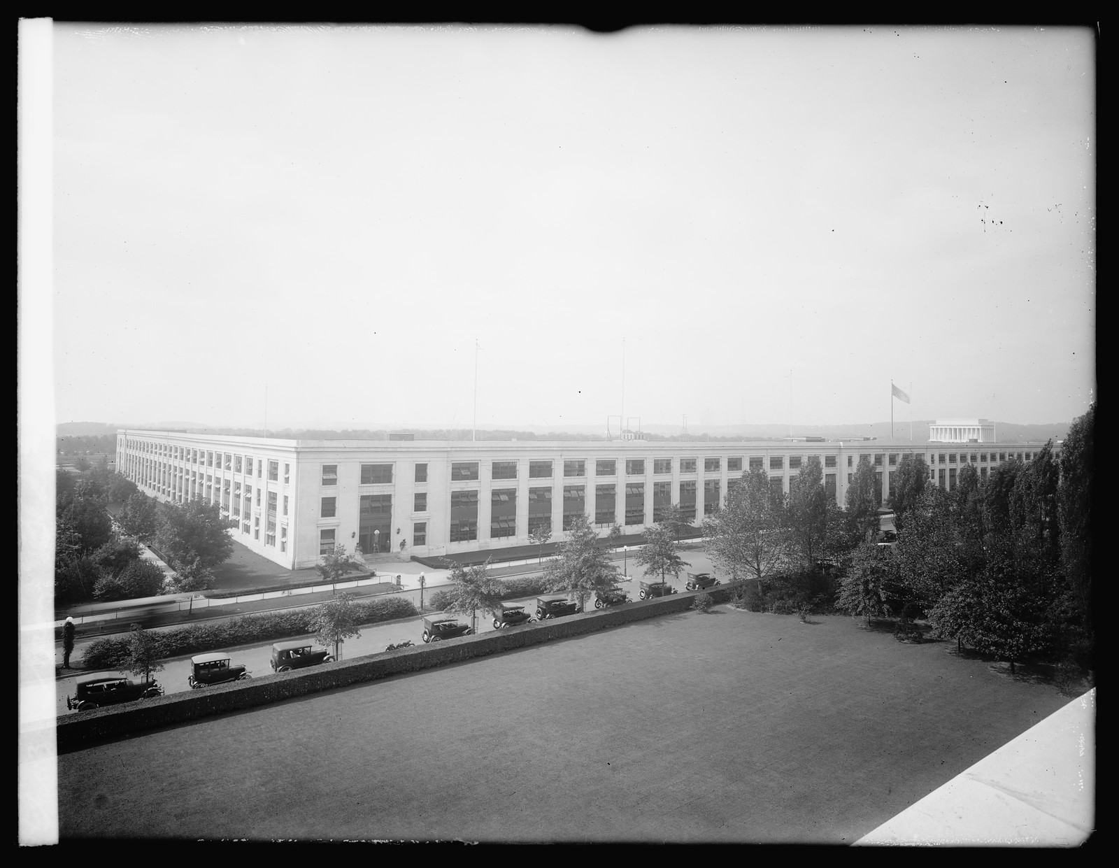 Navy Bldg. 4920, [between 1921 and 1922] — historic photograph