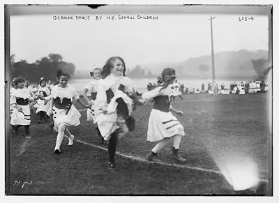 Playground Ass'n Meeting, German dance by N.Y. school children, New York
