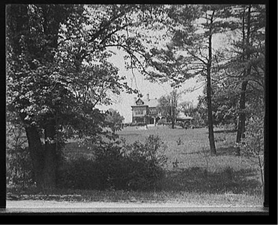 A Clifton Ave. [Avenue] residence, Cincinnati, Ohio, [between 1905 and 1915] — historic photograph