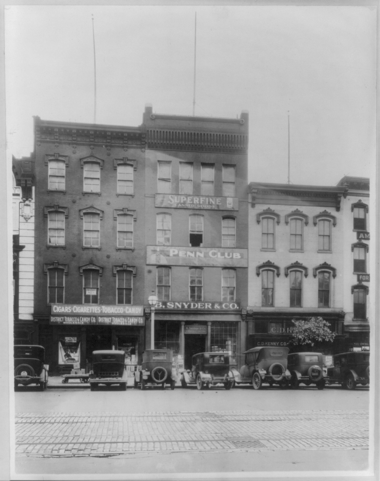 [Business establishments in the 600 block of Pennsylvania Ave., N.W., Washington, D.C.], [1918?] — historic photograph