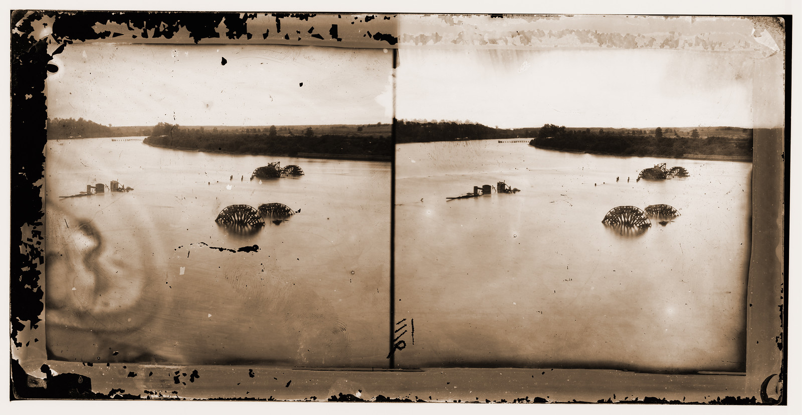 Drewrys Bluff Virginia (vicinity). Obstructions in James river. Blocked by the Conf, 1865 — historic photograph