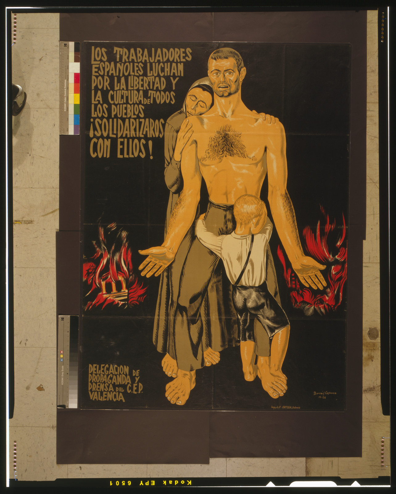 Los trabajadores españoles luchan por la libertad y la cultura de todos los pueblos, Valencia : Delagacion de Propaganda y Prensa del C.E.P., 1936. — vintage poster