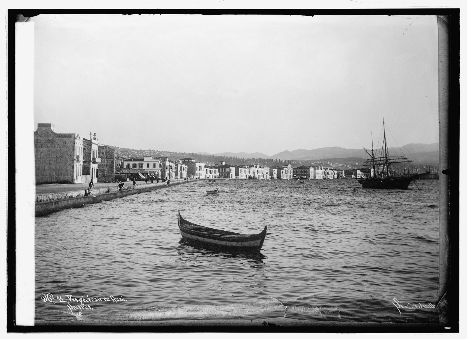 Water front at Suryma, the leading big market of the world, [between 1909 and 1919] — historic photograph