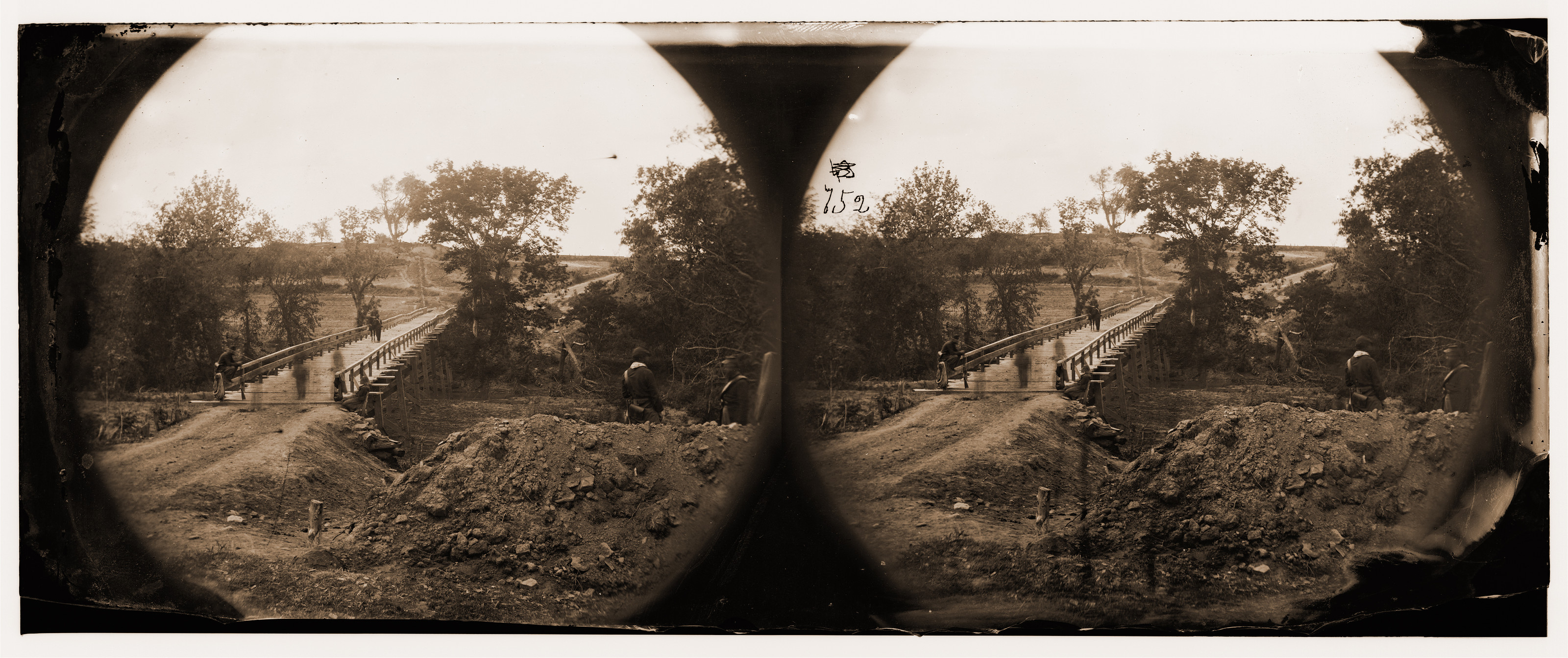 North Anna River Virginia. Chesterfield bridge with Confederate redoubt in the dist, 1864 — historic photograph