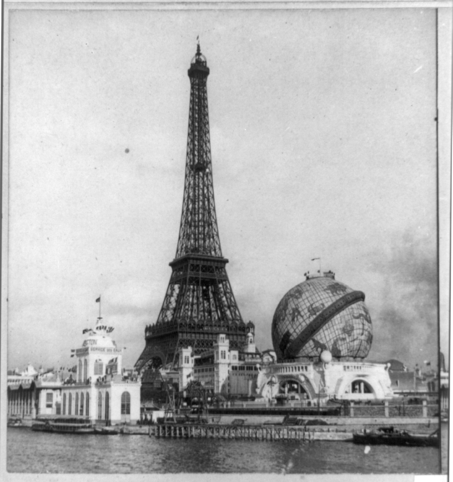 Forrestry [sic] Building and the globe from Point Passay, Paris Exposition, 1900, Chicago : Greater New York Stereoscopic Co., c1901. — historic photograph