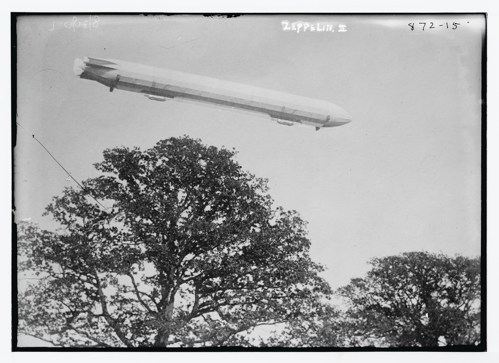 Zeppelin III in flight, 8/30/09. — historic photograph