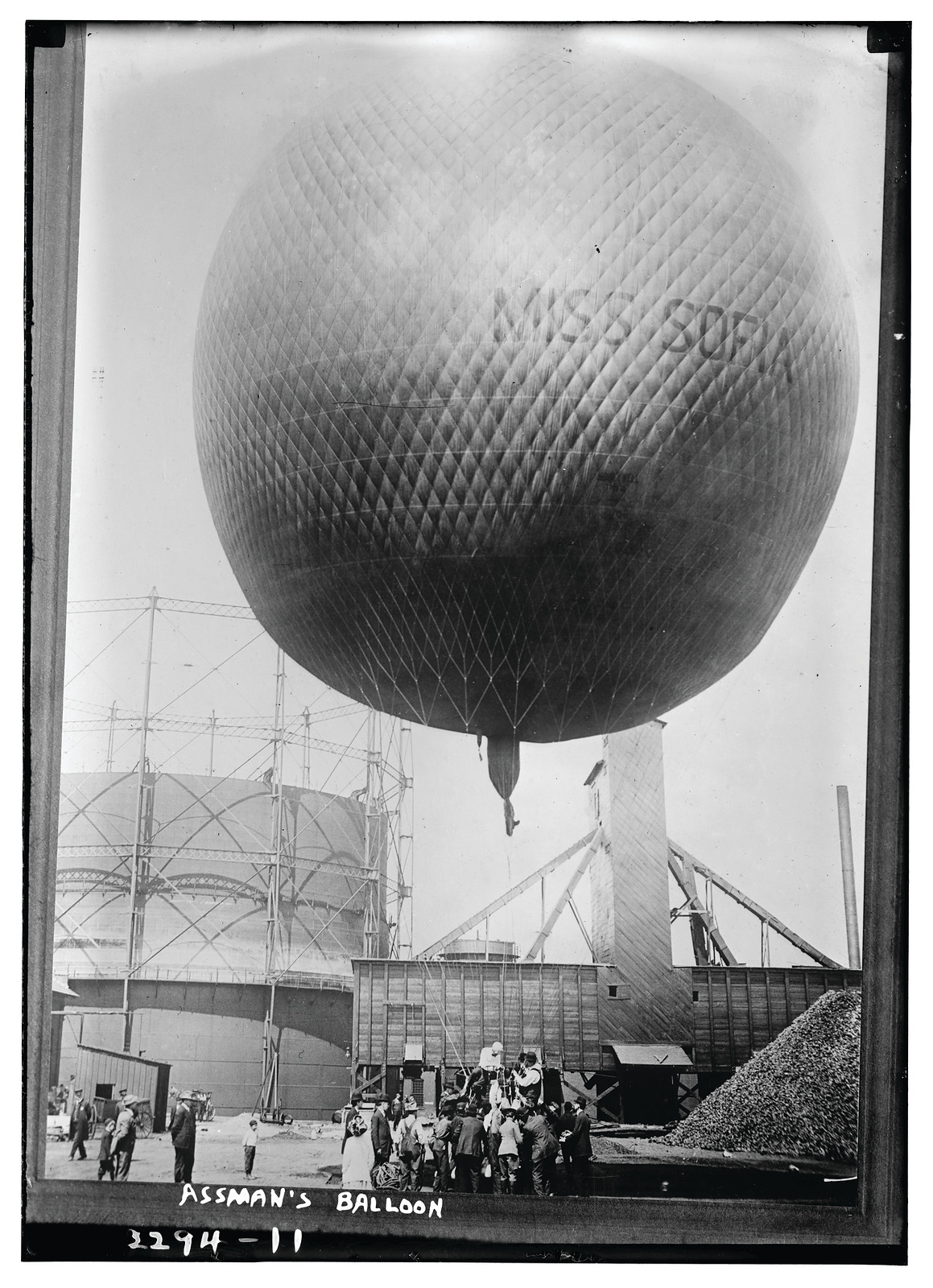 Assman's Balloon, n/a — historic photograph