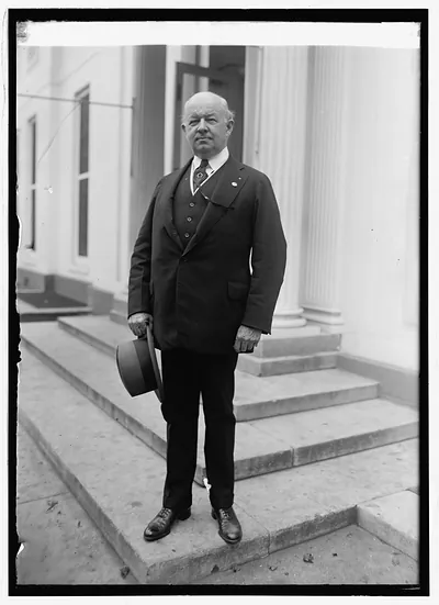 Col. Guy D. Goff at White House, [Washington, D.C.], 9/13[24]