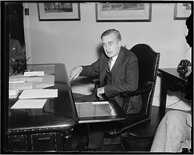 Vintage Portrait - Washington DC - On job. Washington,. Jan. 19