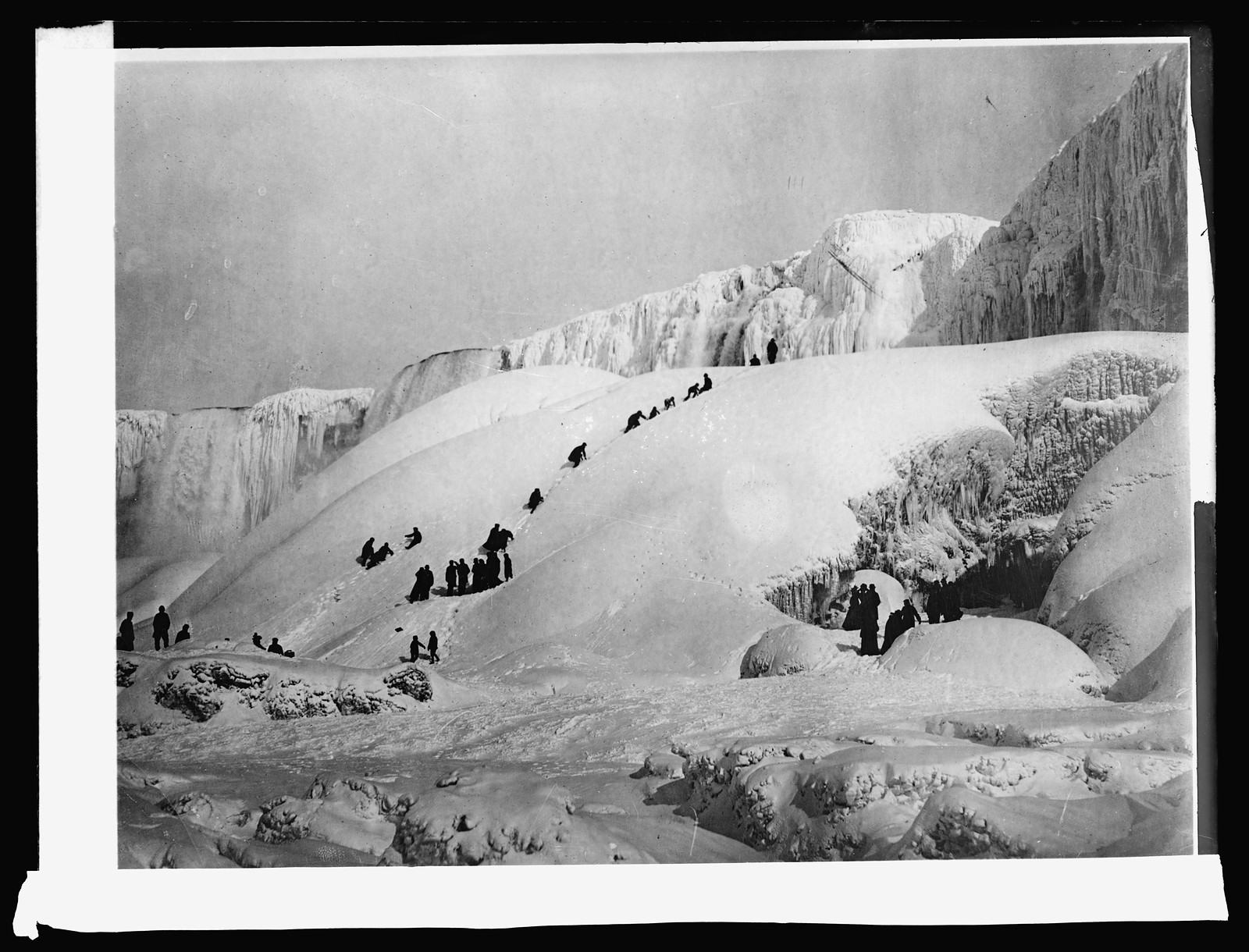 Niagara Falls, [1919 or 1920] — historic photograph