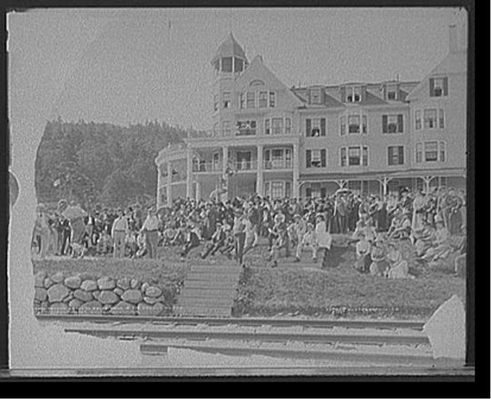 Taylor about to drive from 1st tee, second round, Mount Pleasant House, White Mountains, [between 1900 and 1905] — historic photograph