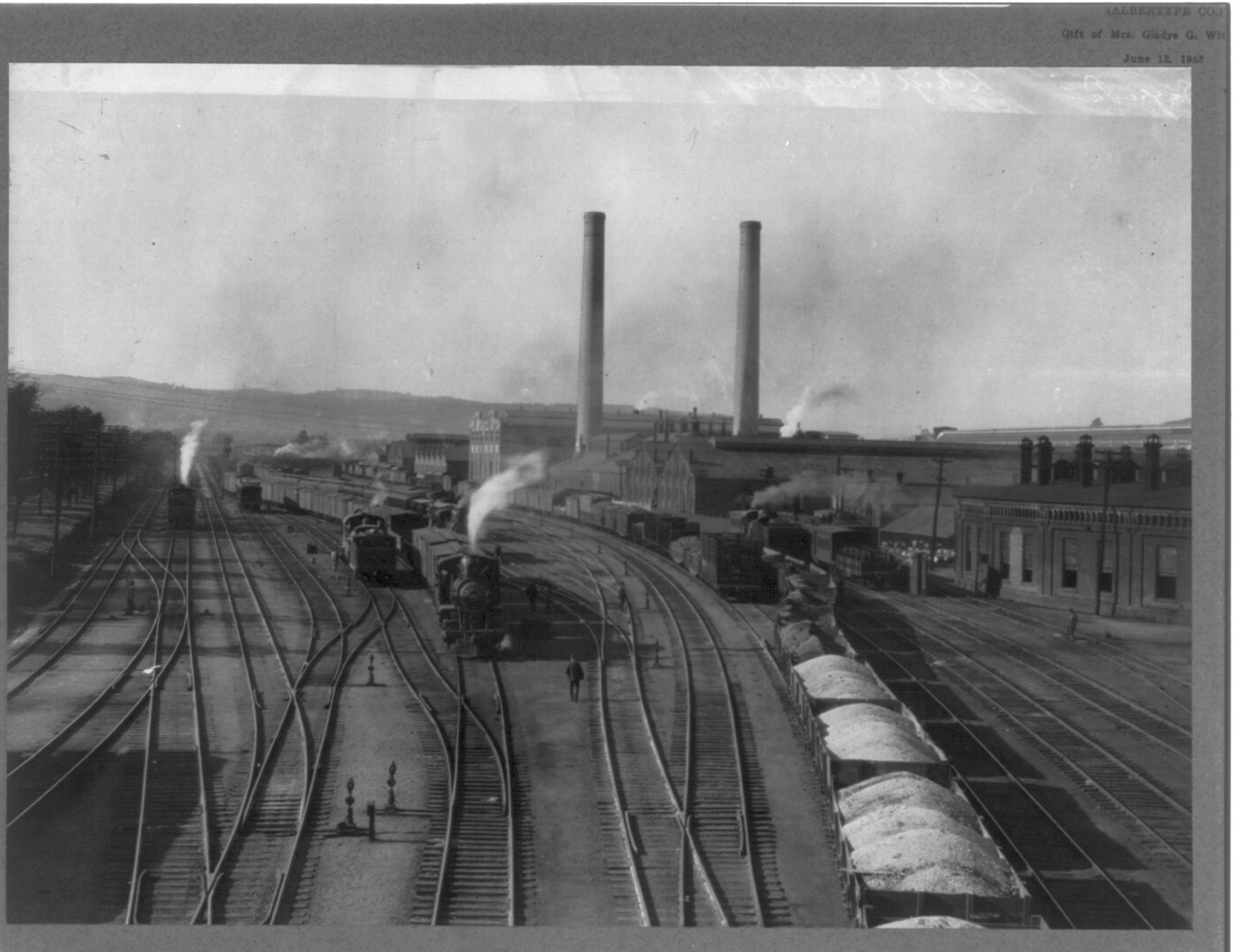 [Lehigh Valley railroad yard, Sayre, Pa.] — historic photograph