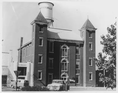 [Arkansas courthouses]: Berryville, Carroll Co.