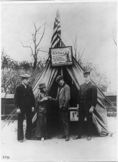 Mrs. Fannie Hunt Denie, pioneer woman recruiting officer
