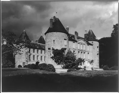 [La Grange, full view, exterior]
