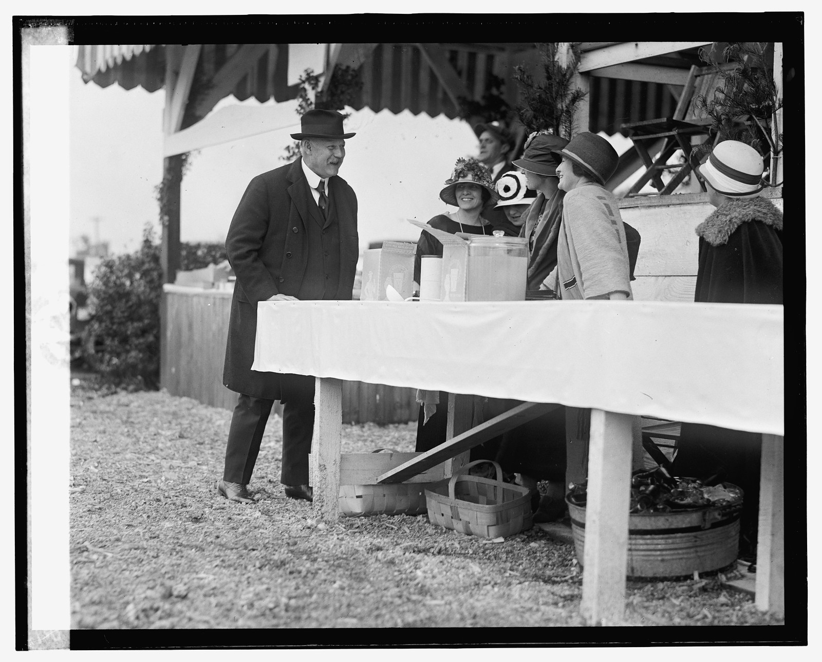 Weeks at horseshow, 5/16/24, [19]24 May 16. — historic photograph