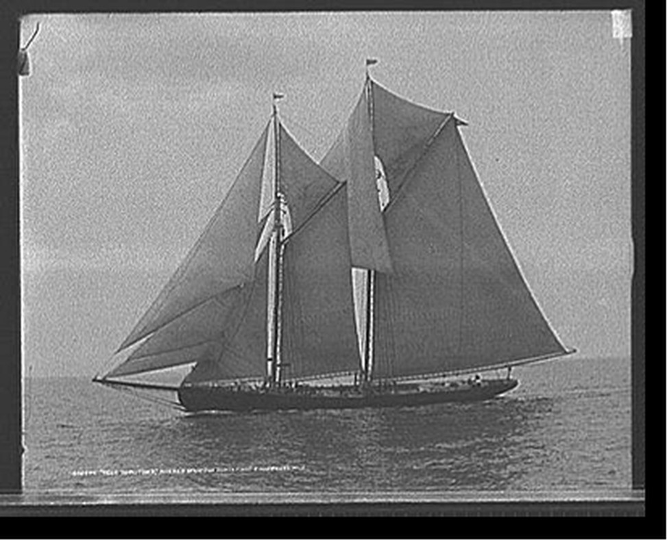 Rose Dorothea, winner of Lipton Cup, in first [?] Fishermen's Race, [1907] — historic photograph