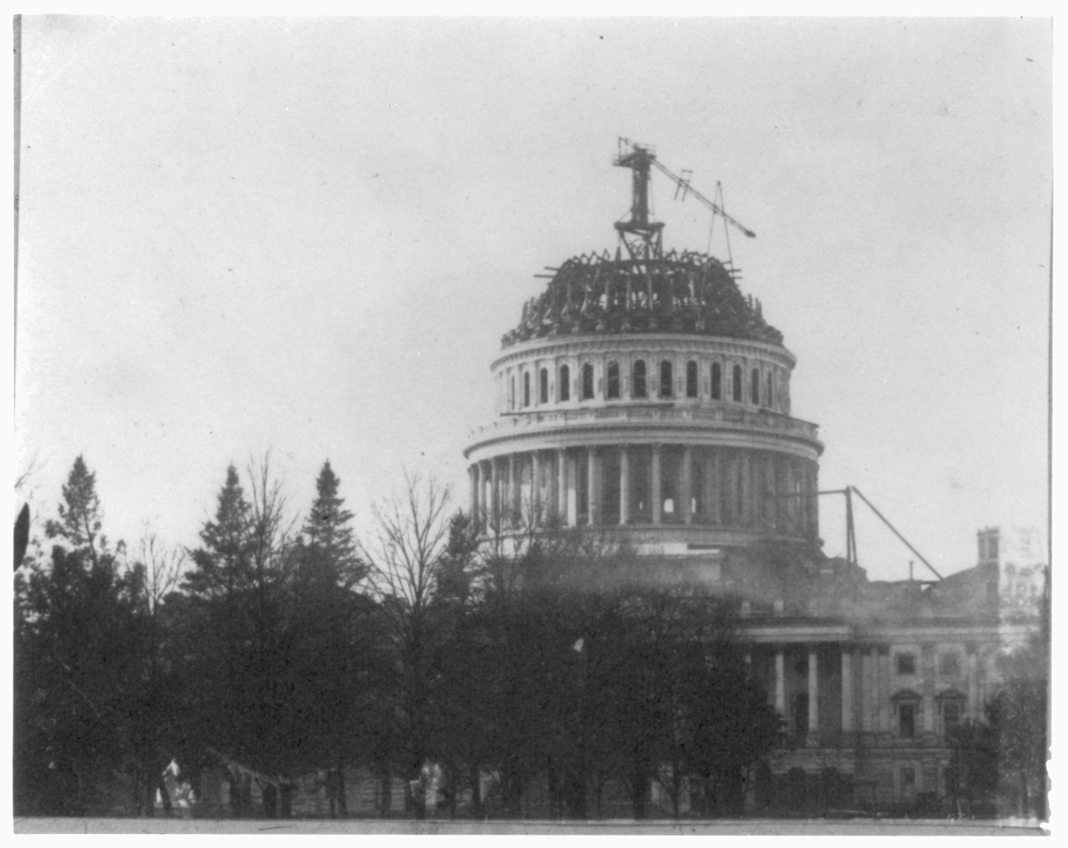 [Construction of Capitol dome], [between 1860 and 1863] — historic photograph