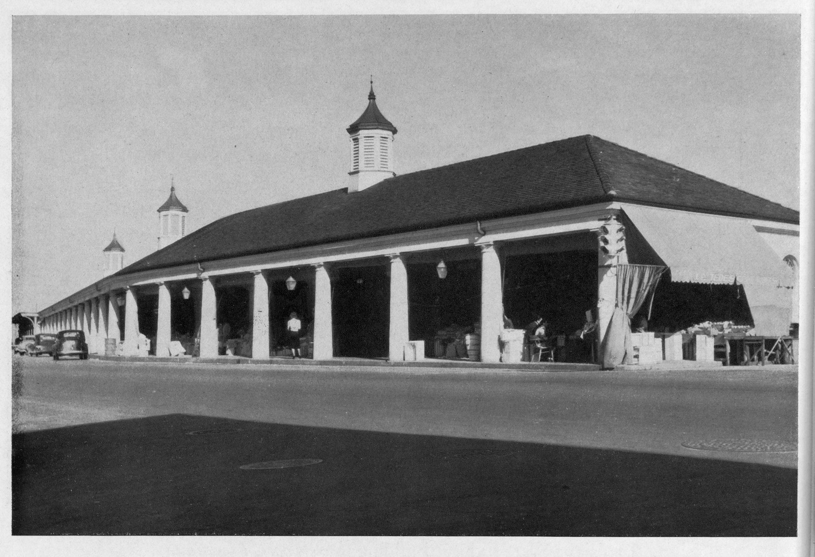 French Market, New Orleans, Louisiana, c1900. — historic photograph