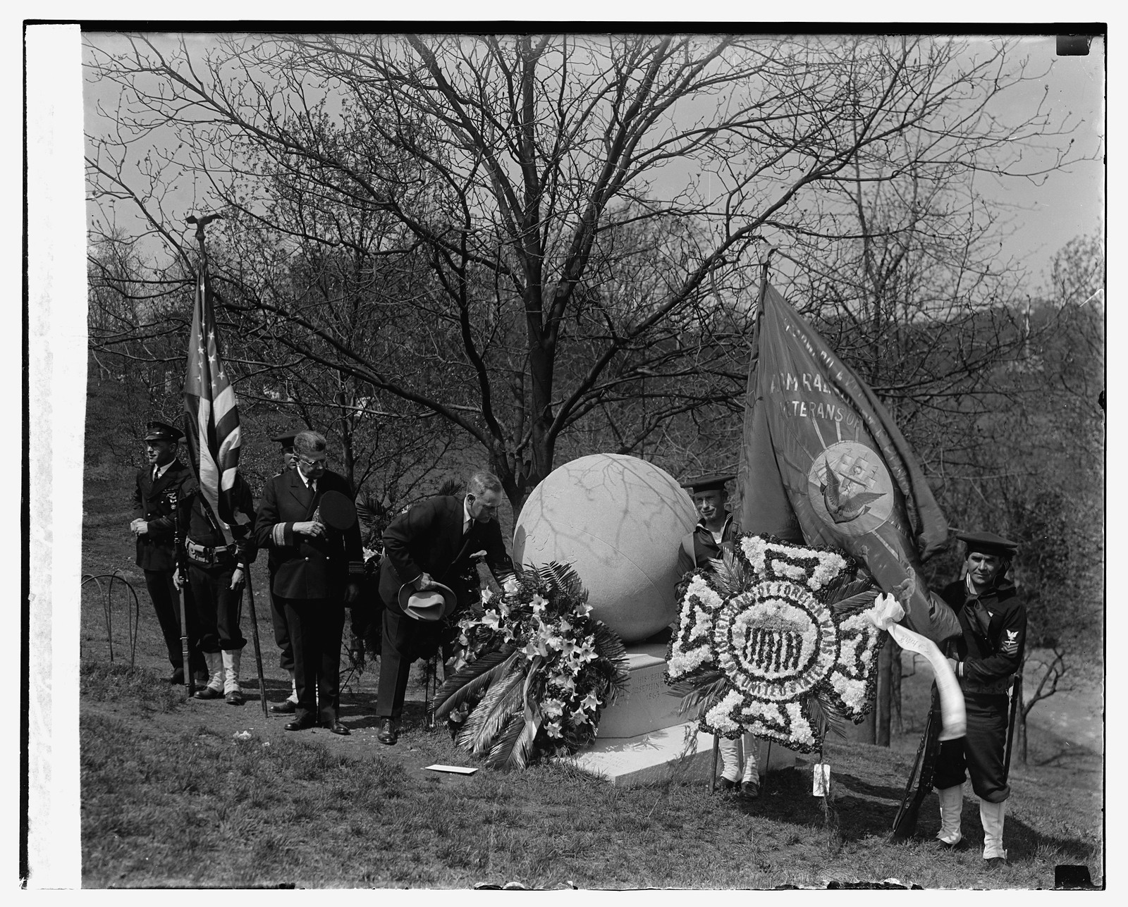 Anniversary Ceremonies, Grand Adml. R.E. Perry, 4/06/29, [19]29 April 6. — historic photograph