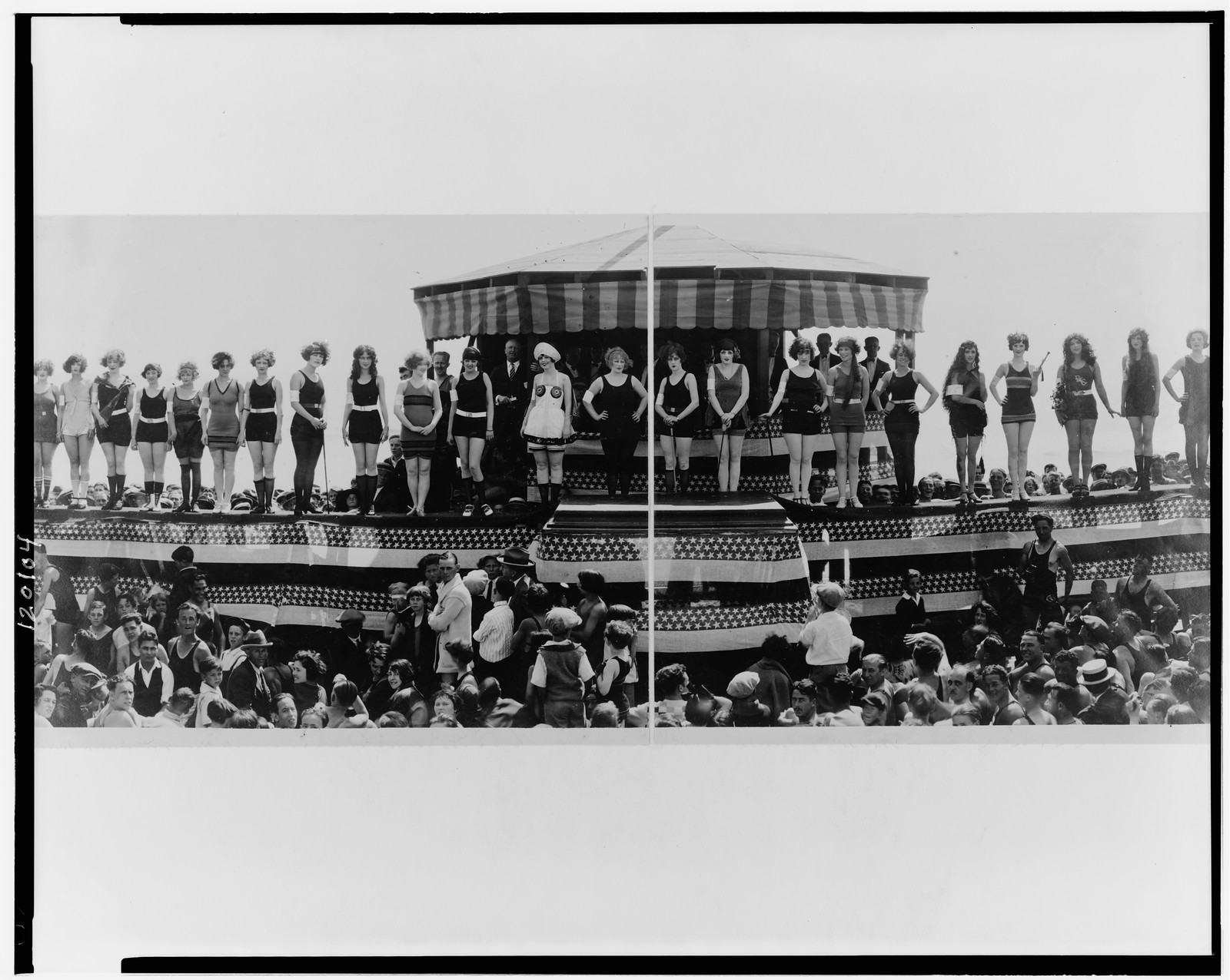 [Bathing Girl Parade, Crystal Pier, Calif.], 1925 — historic photograph