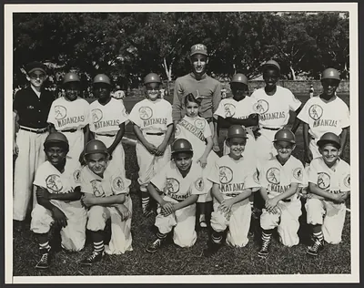Matanzas Little League baseball team in uniform