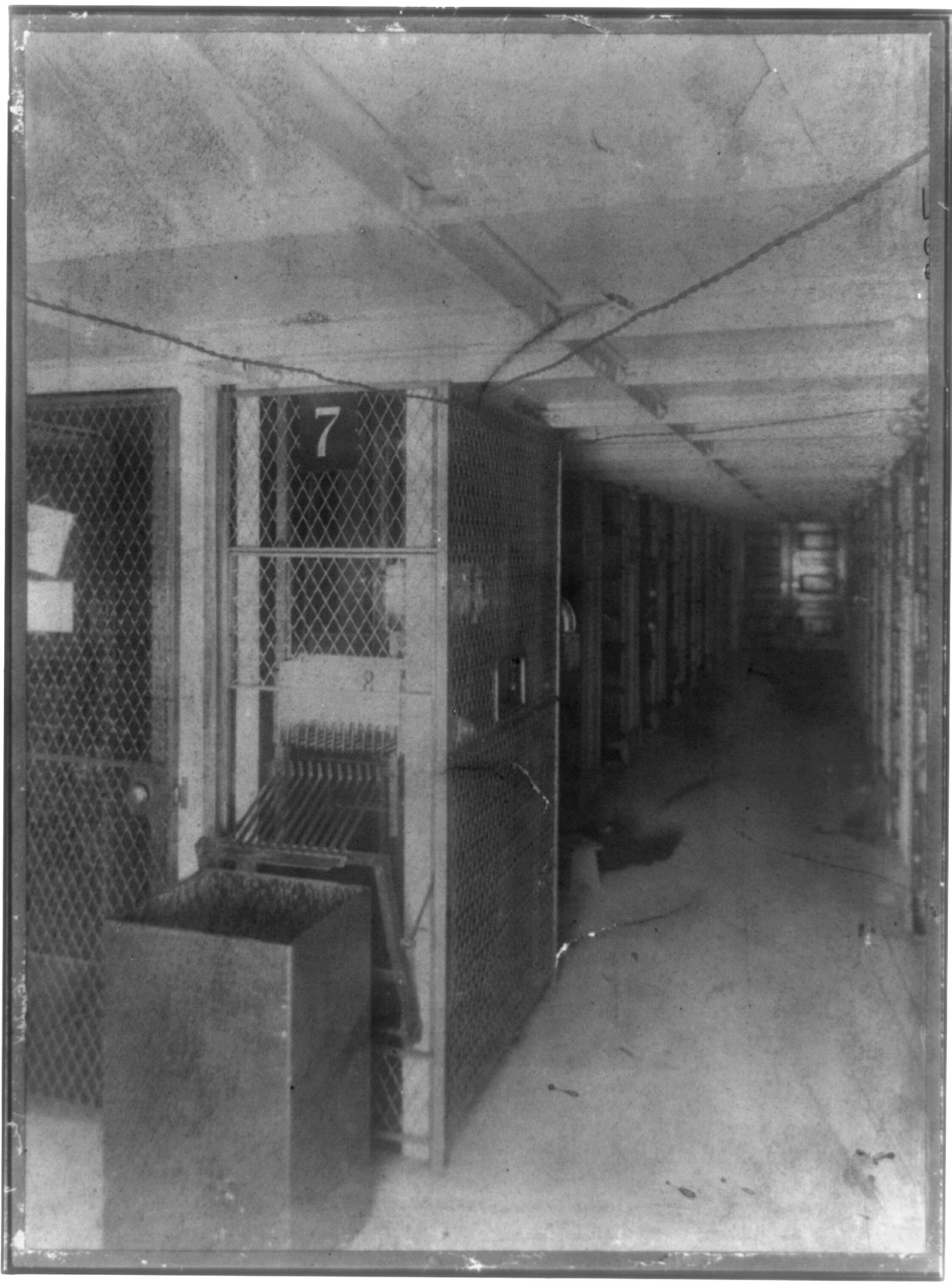 Library of Congress--Book conveyors, [between 1886 and 1900] — historic photograph