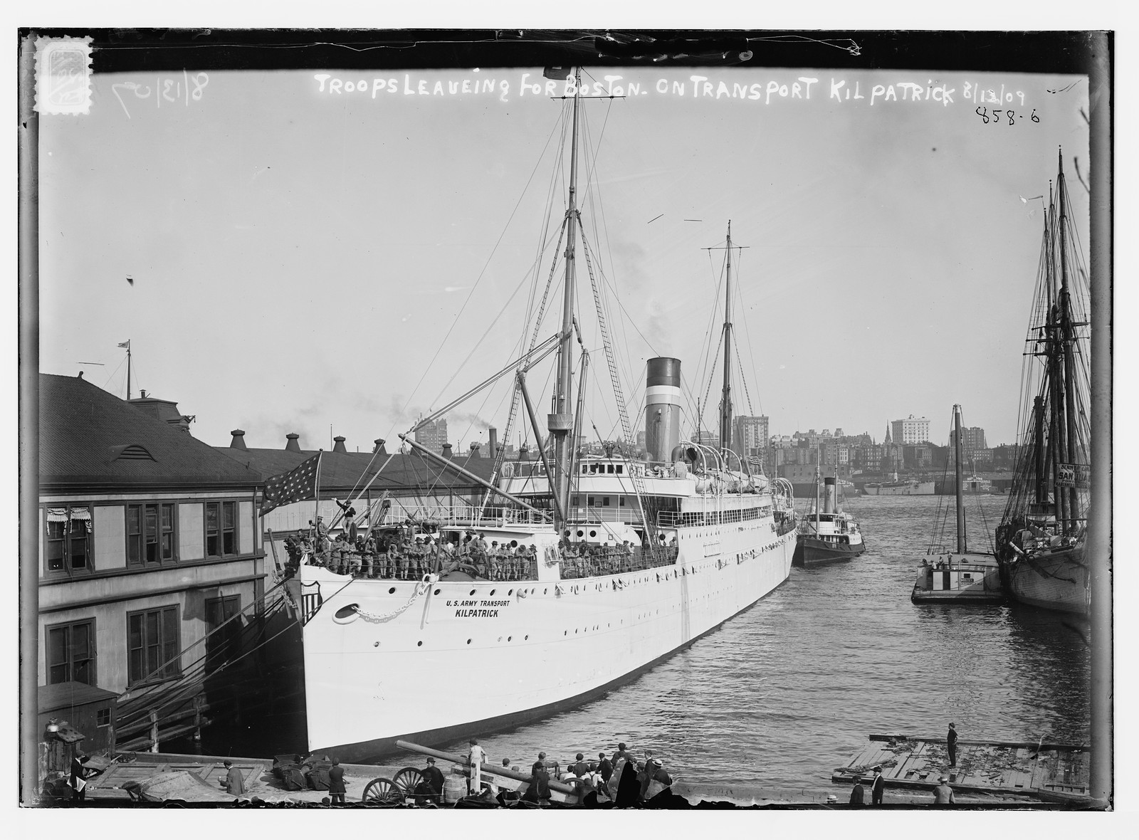 U.S. Army transport "Kilpatrick" leaving NY docks with troops aboard for Boston, New York, 8/13/09. — historic photograph