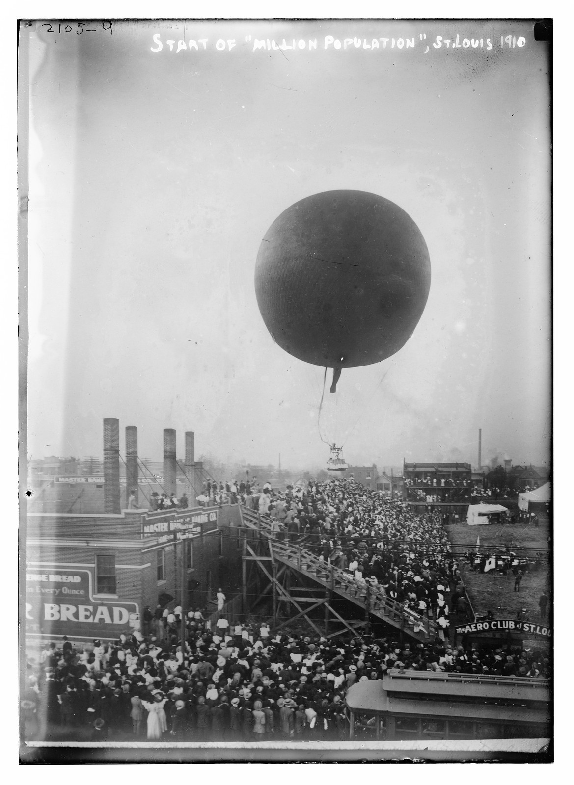 Start of "million population", St. Louis, 1910 — historic photograph